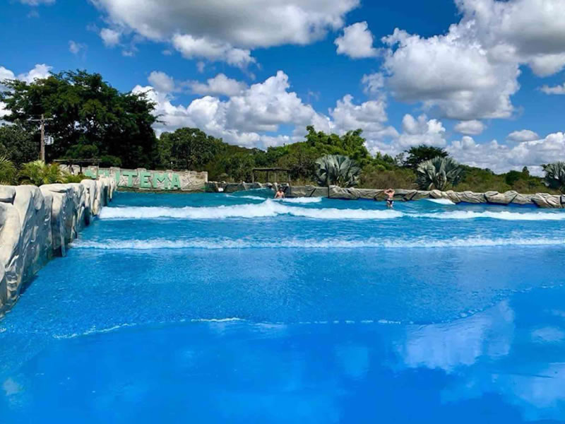 Piscinas de Ondas